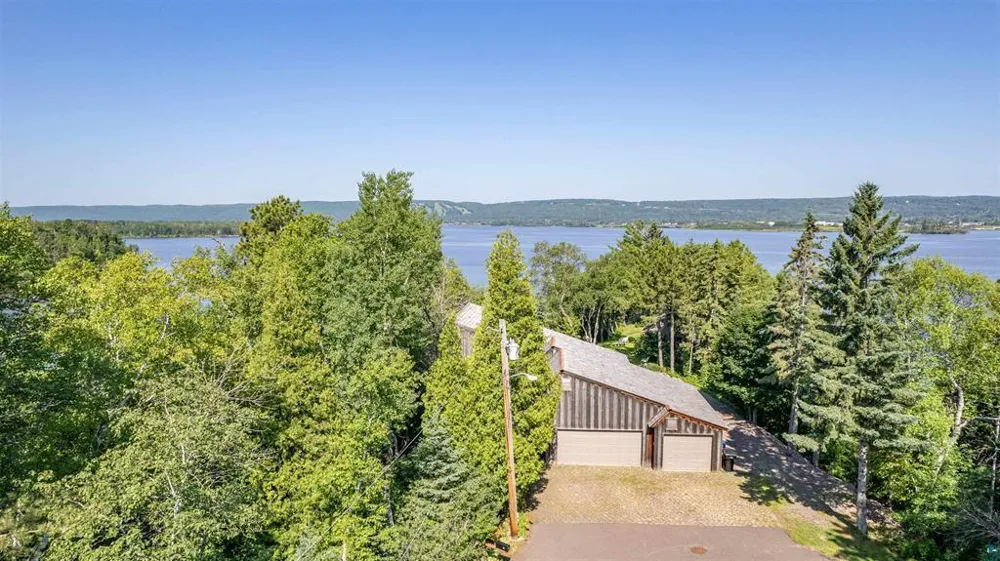26 Saint Albans Road Superior, WI 54880