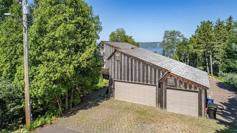 26 Saint Albans Road Superior, WI 54880