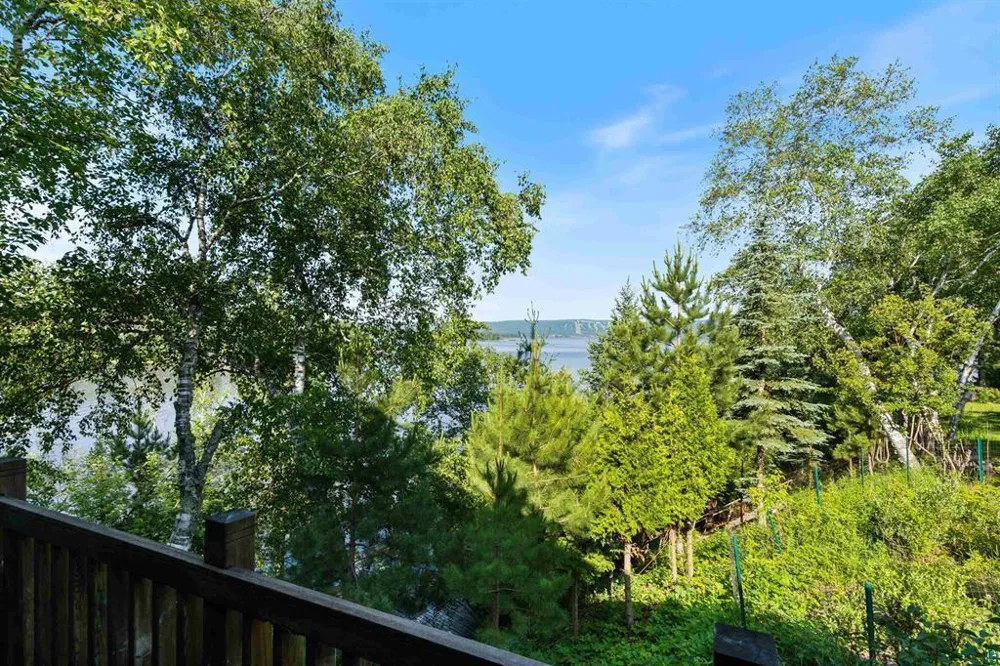 26 Saint Albans Road Superior, WI 54880