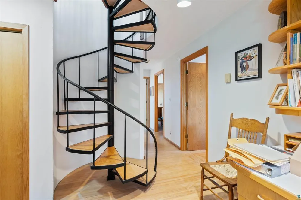 26 Saint Albans Road Superior, WI 54880
