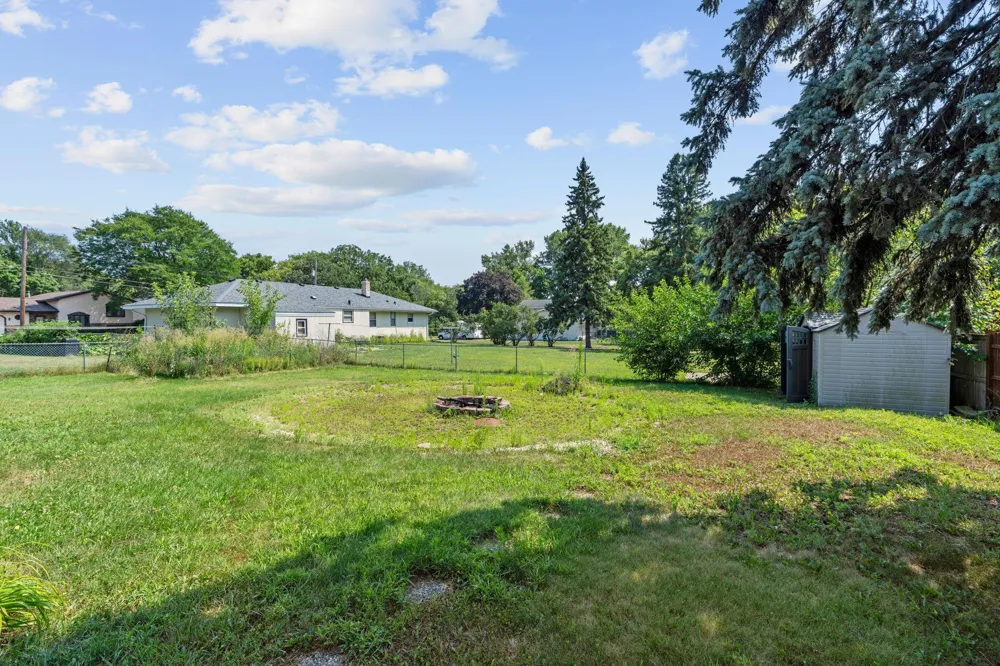 444 County Road B E Maplewood, MN 55117