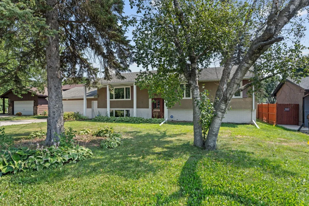 444 County Road B E Maplewood, MN 55117