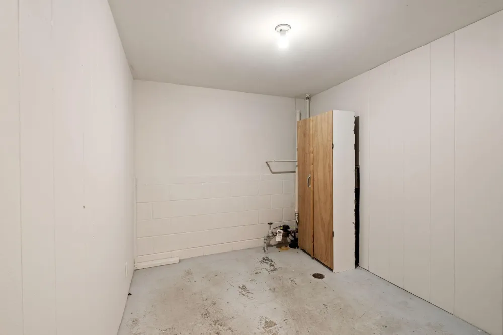 444 County Road B E Maplewood, MN 55117