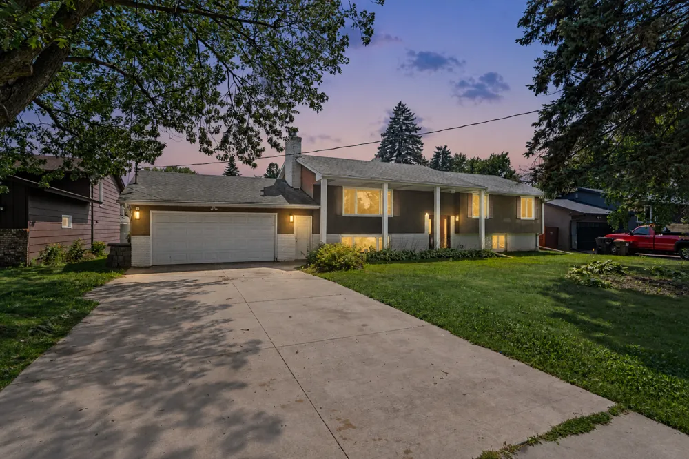 444 County Road B E Maplewood, MN 55117