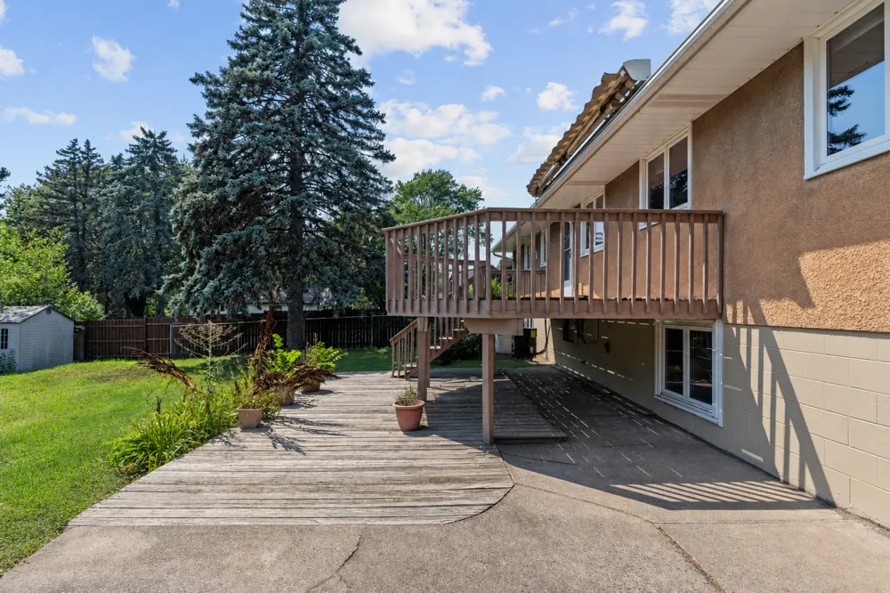 444 County Road B E Maplewood, MN 55117