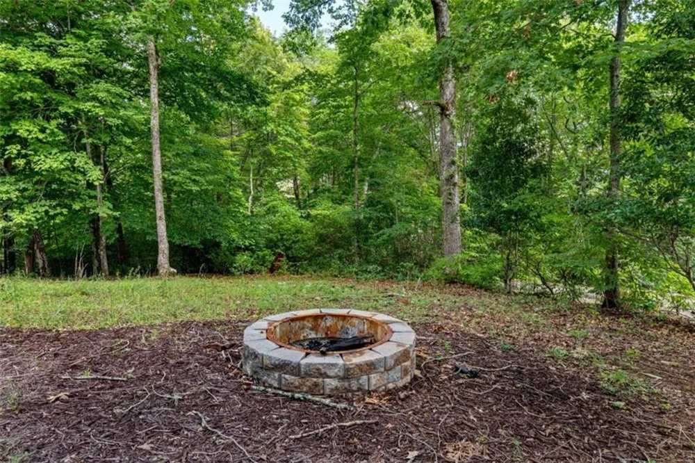 169 Windjammer Spur Hiawassee, GA 30546
