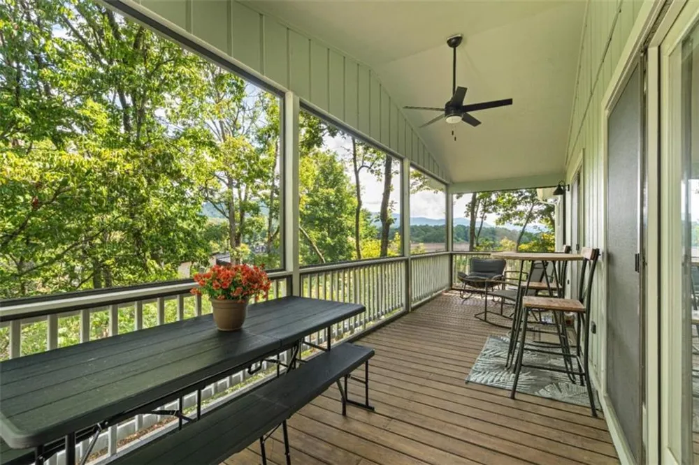 169 Windjammer Spur Hiawassee, GA 30546