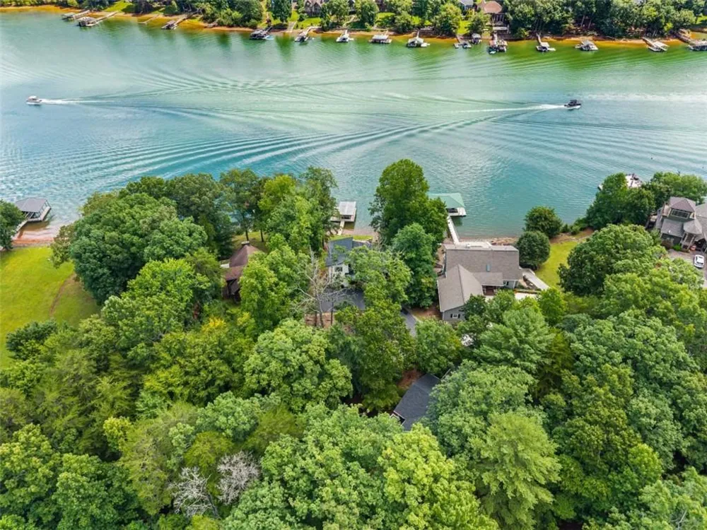 169 Windjammer Spur Hiawassee, GA 30546
