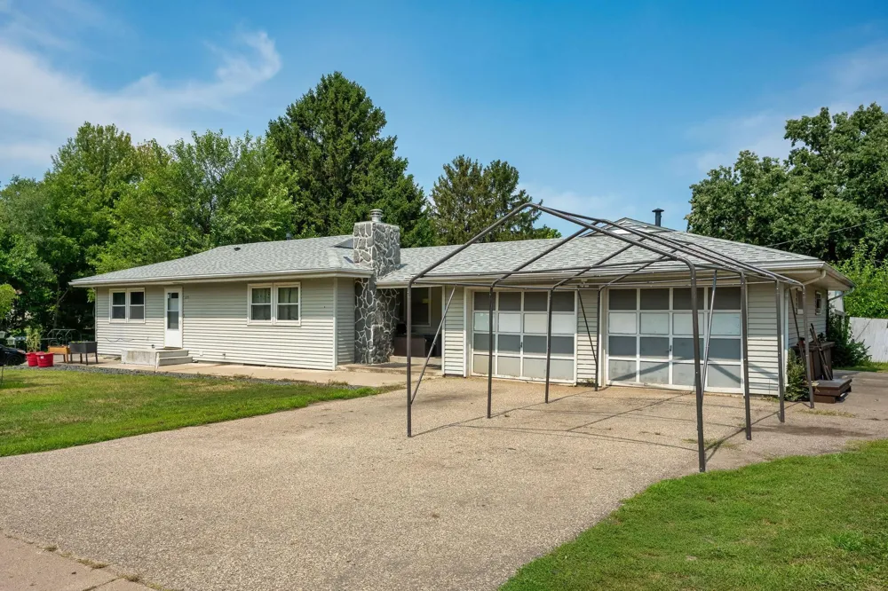 125 17th Street Newport, MN 55055