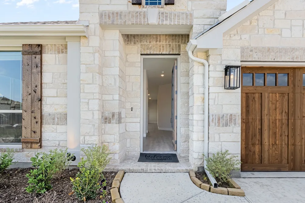 131 Kingfisher Lane Aledo, TX 76008