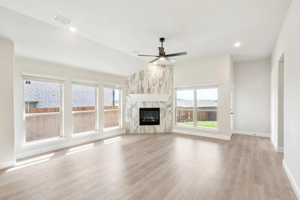 131 Kingfisher Lane Aledo, TX 76008