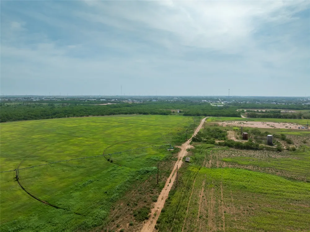 244 S County Road 221 Snyder, TX 79549