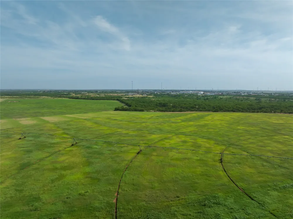 244 S County Road 221 Snyder, TX 79549