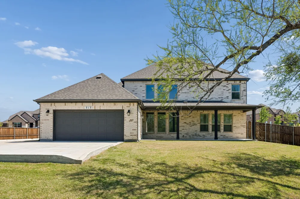 313 Suncrest Way Sunnyvale, TX 75182