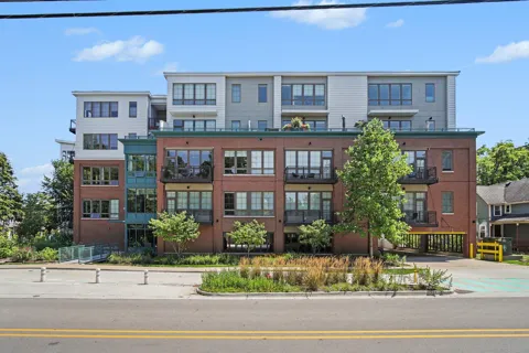 410 1st Street #203