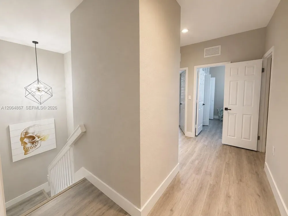 14753 SW 25th St Miami, FL 33185