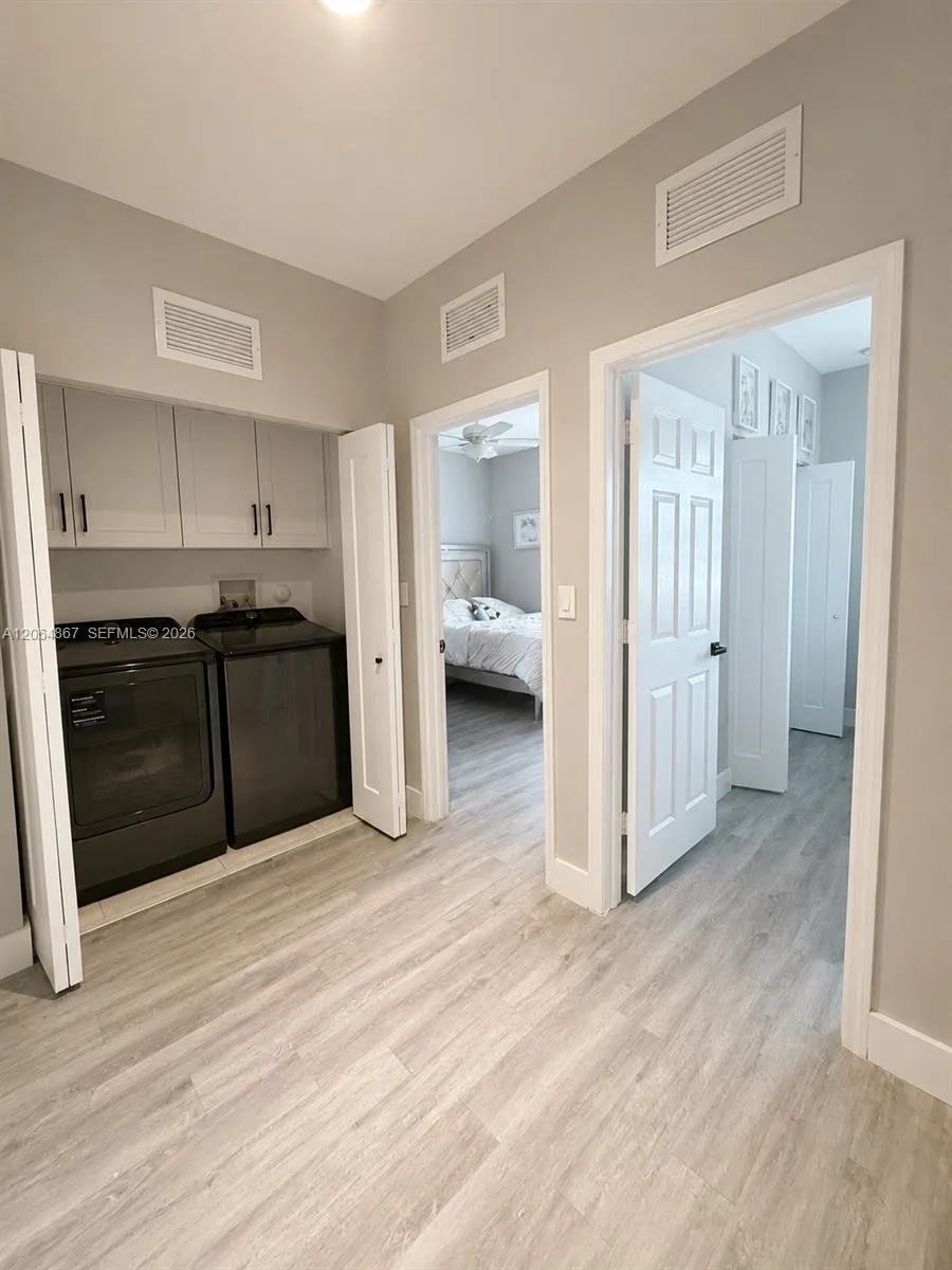 14753 SW 25th St Miami, FL 33185
