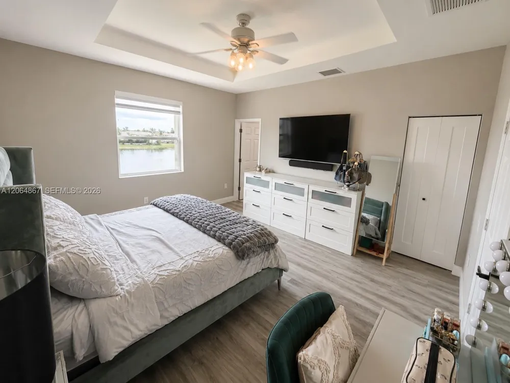 14753 SW 25th St Miami, FL 33185