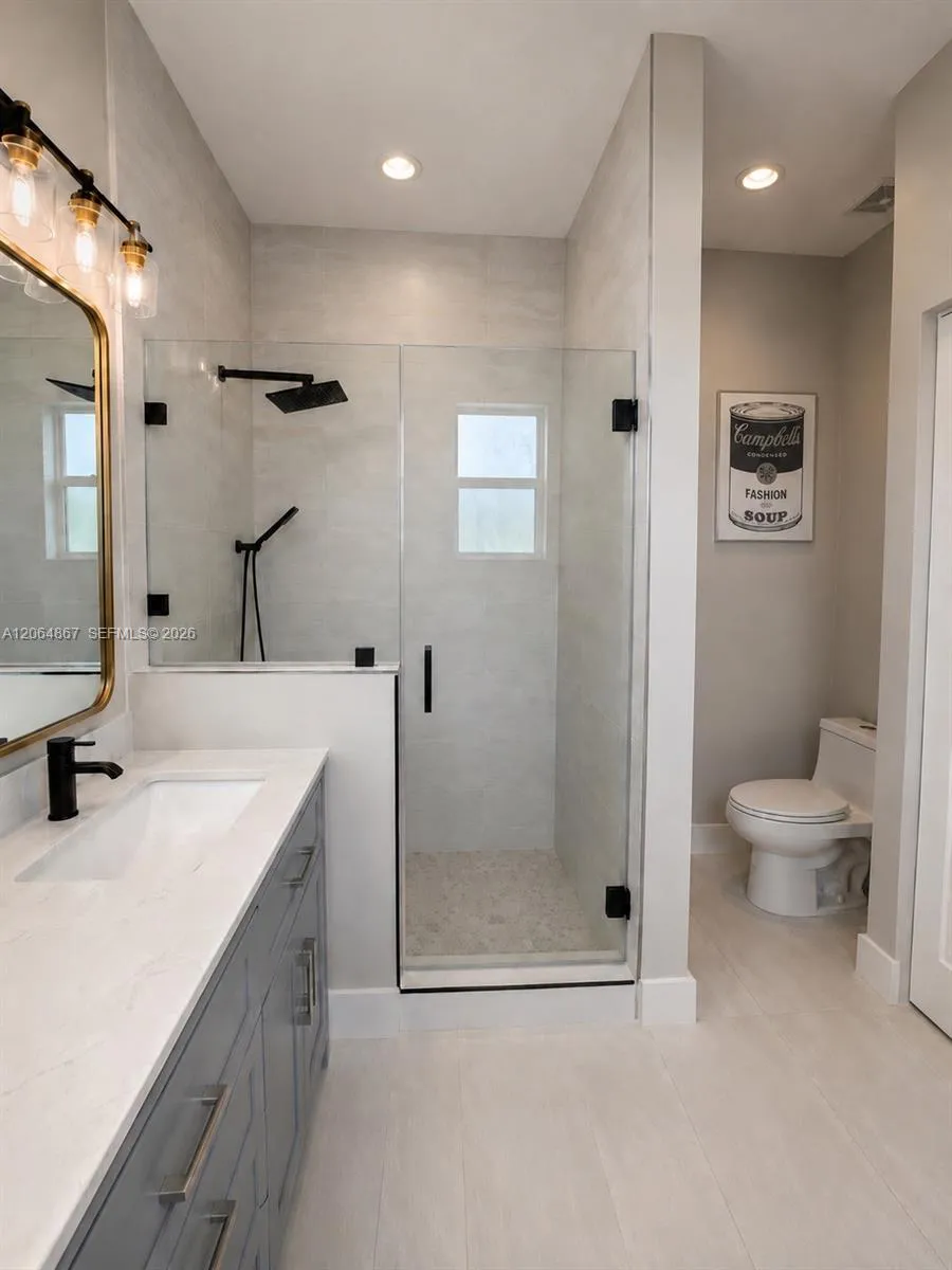14753 SW 25th St Miami, FL 33185