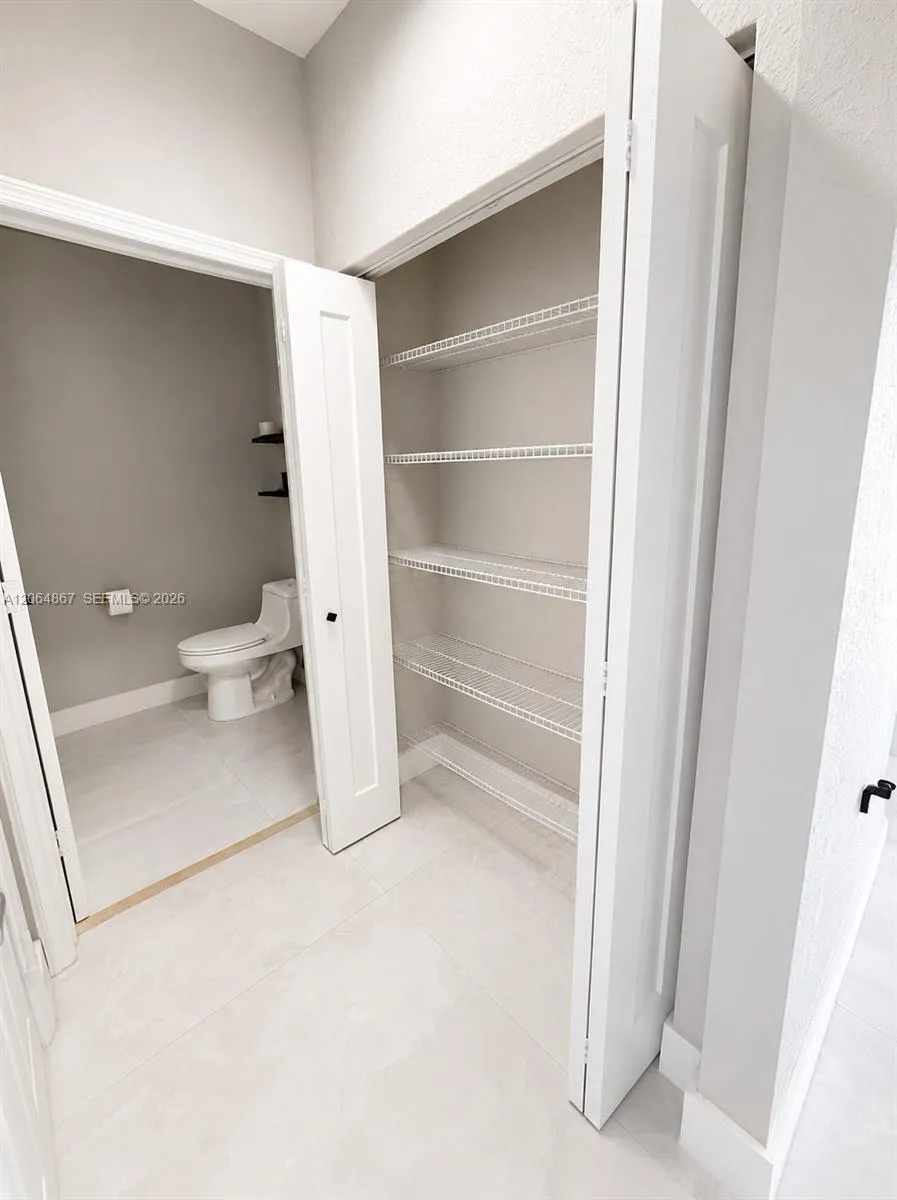 14753 SW 25th St Miami, FL 33185