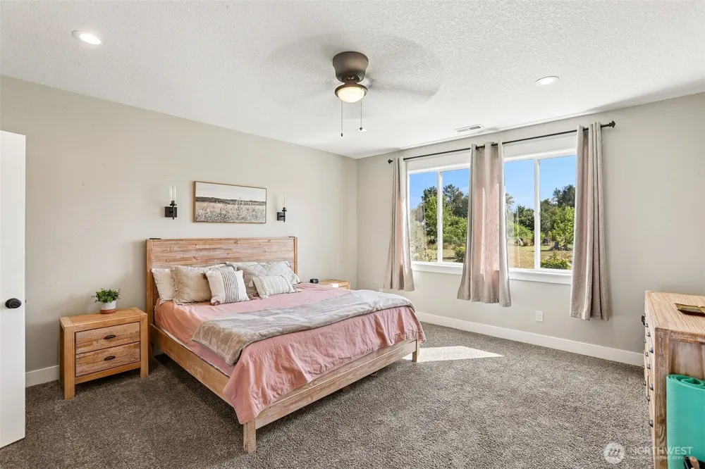 4417 SE 17th Avenue Brush Prairie, WA 98606