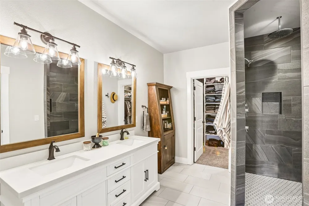 4417 SE 17th Avenue Brush Prairie, WA 98606