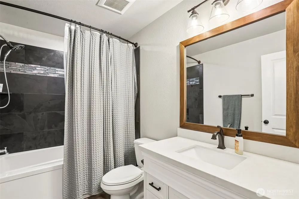 4417 SE 17th Avenue Brush Prairie, WA 98606
