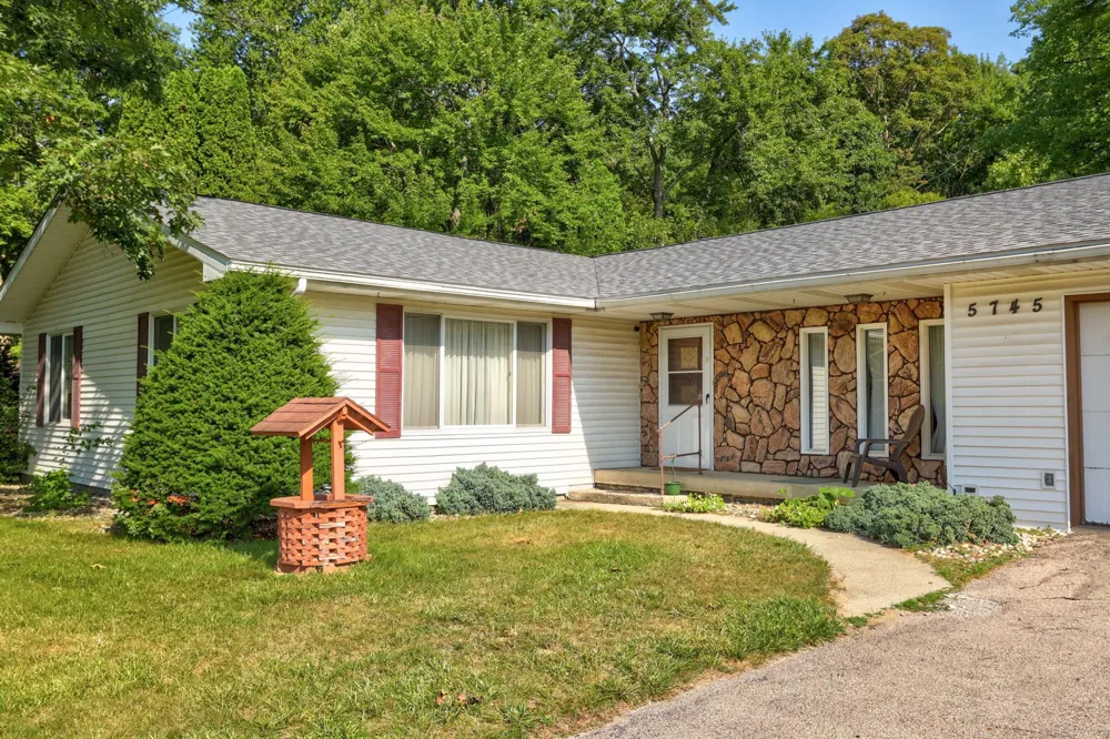 5745 E Townline Road Bridgeport Charter Township, MI 48415