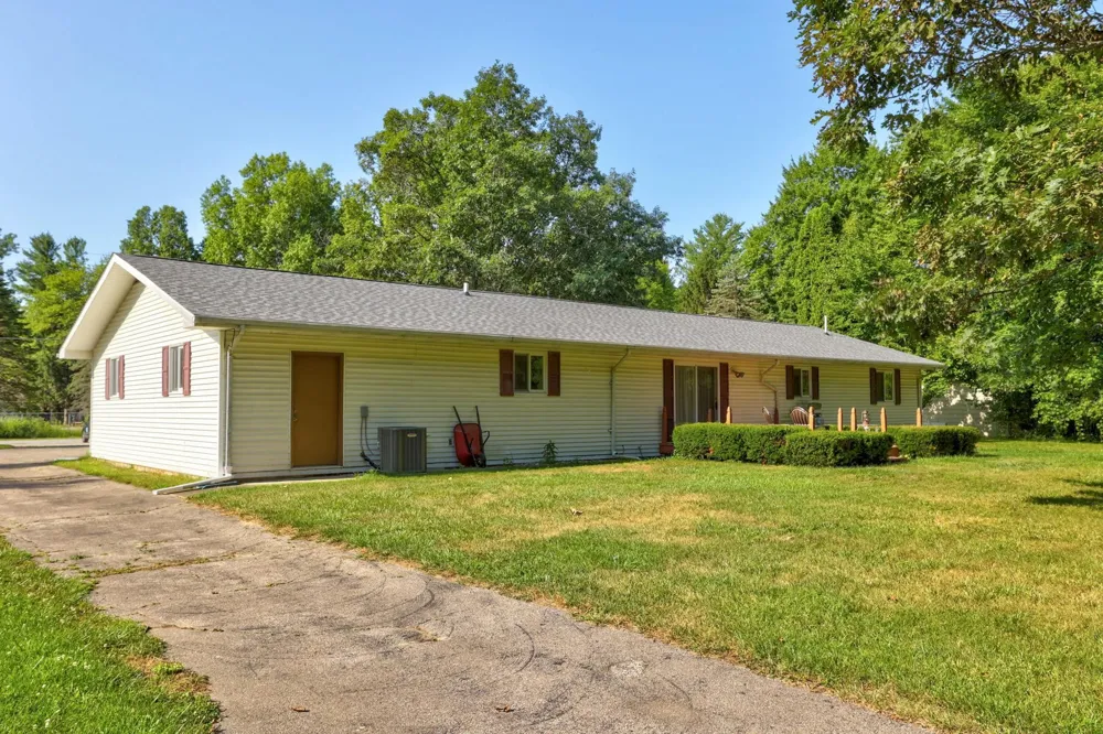 5745 E Townline Road Bridgeport Charter Township, MI 48415
