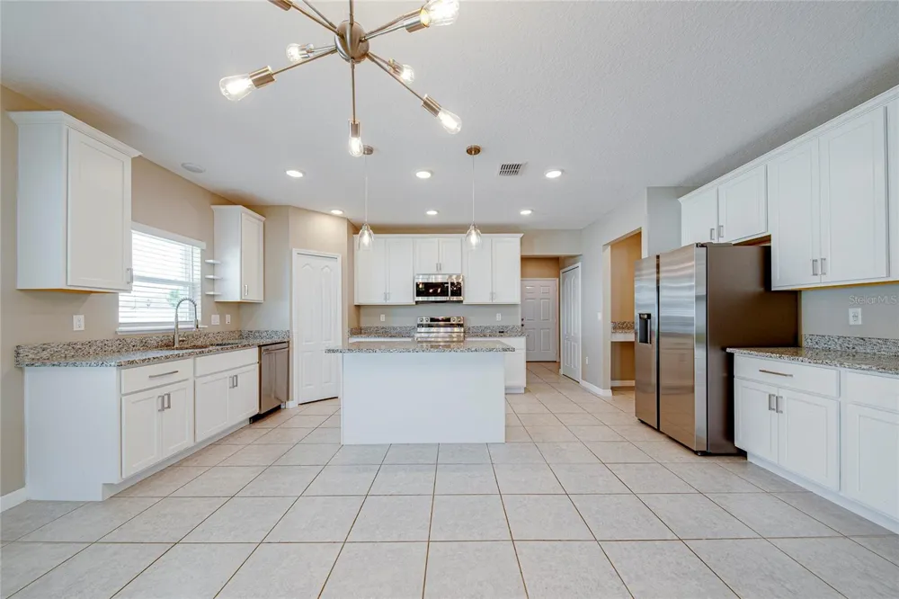 352 BRIARBROOK LANE Haines City, FL 33844