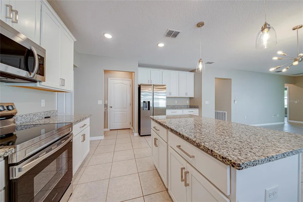 352 BRIARBROOK LANE Haines City, FL 33844