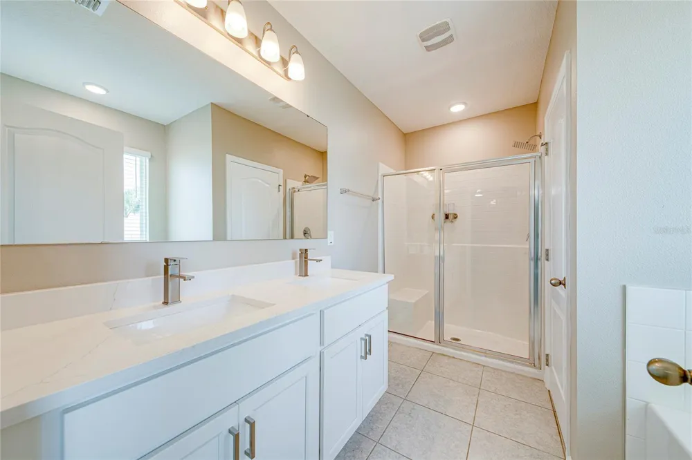 352 BRIARBROOK LANE Haines City, FL 33844