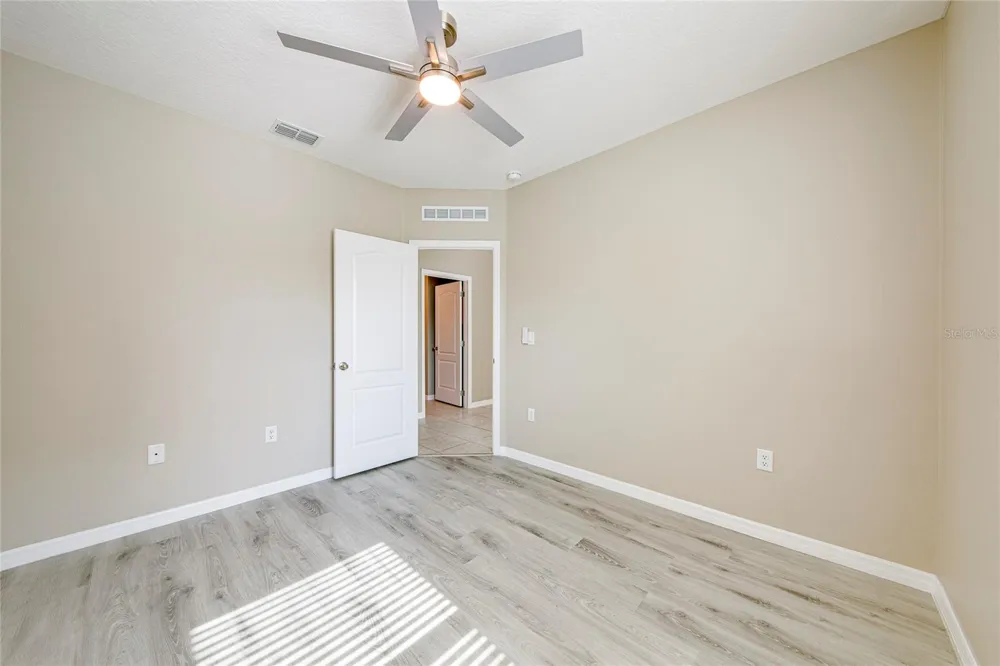 352 BRIARBROOK LANE Haines City, FL 33844