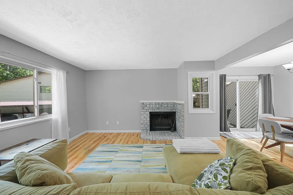 3955 Emily Lane East Bay Township, MI 49686