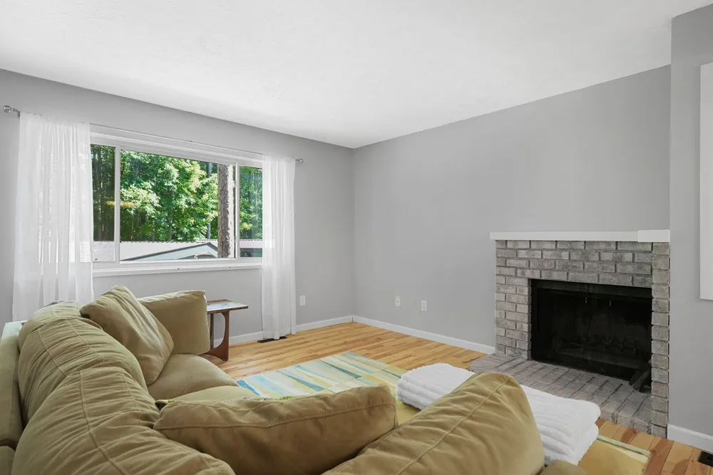 3955 Emily Lane East Bay Township, MI 49686