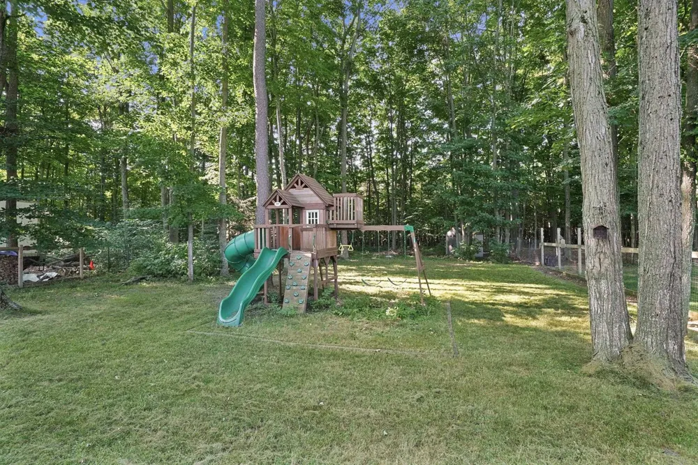 5173 Palmer Place Blair Township, MI 49685
