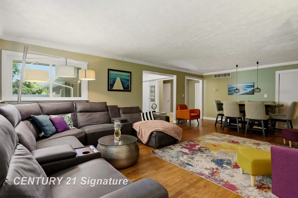 1 Center Woods Drive Saginaw Charter Township, MI 48638
