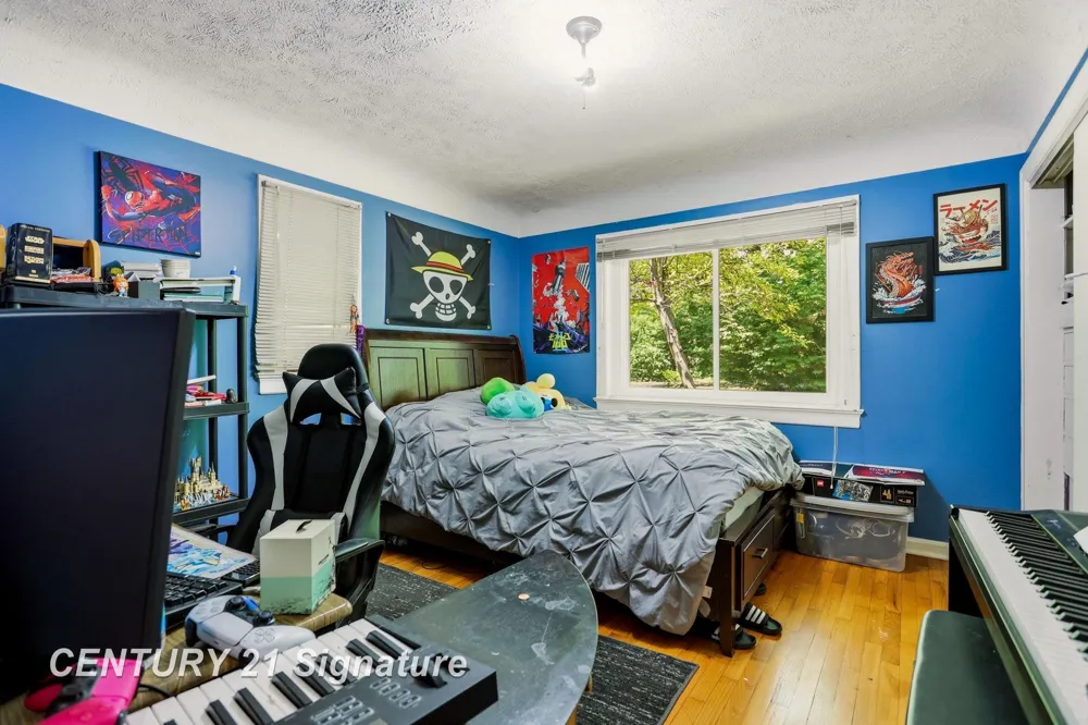 1 Center Woods Drive Saginaw Charter Township, MI 48638
