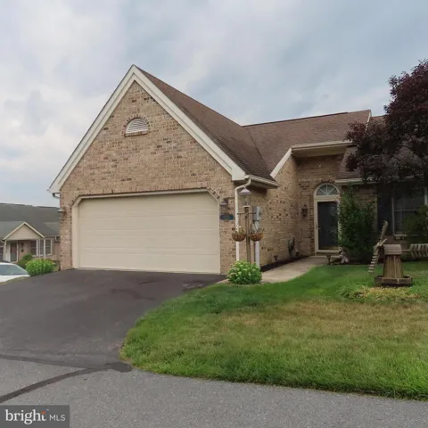 2325 MAJESTIC COURT #26