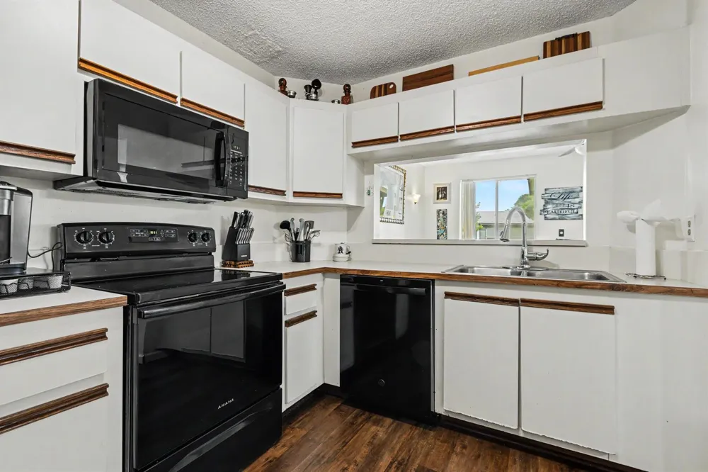 2269 DISCOVERY CIRCLE W Deerfield Beach, FL 33442