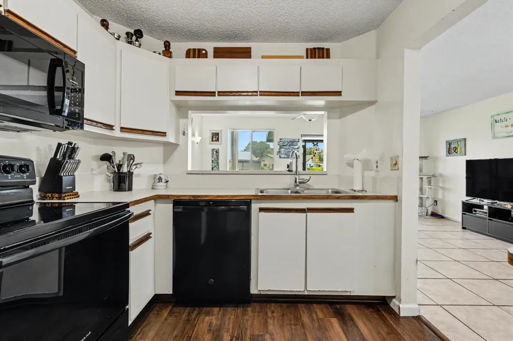 2269 DISCOVERY CIRCLE W Deerfield Beach, FL 33442