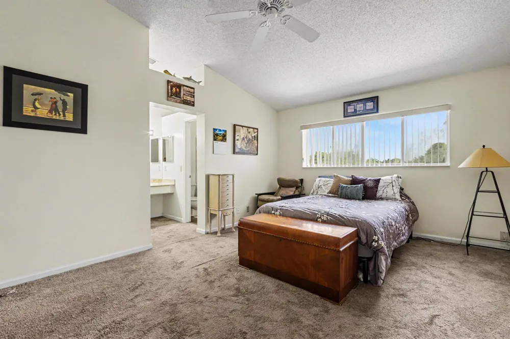 2269 DISCOVERY CIRCLE W Deerfield Beach, FL 33442