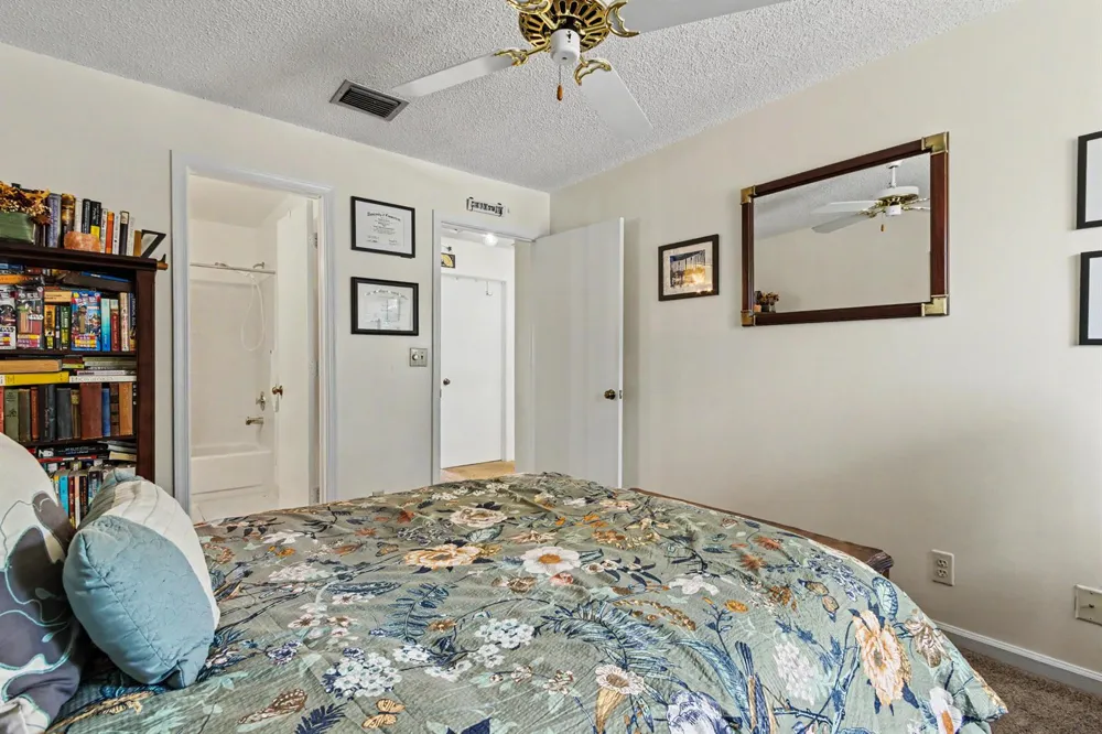 2269 DISCOVERY CIRCLE W Deerfield Beach, FL 33442