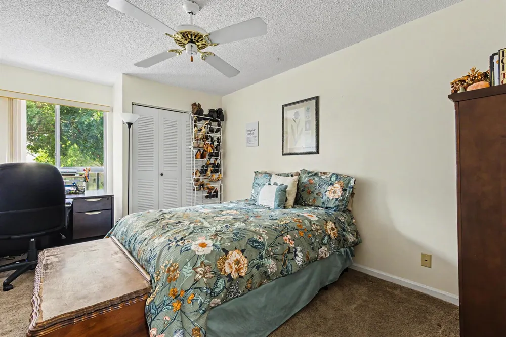 2269 DISCOVERY CIRCLE W Deerfield Beach, FL 33442
