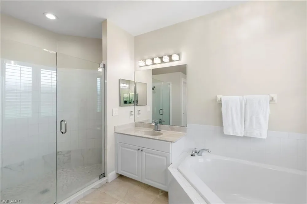 6561 Autumn Woods Boulevard Naples, FL 34109