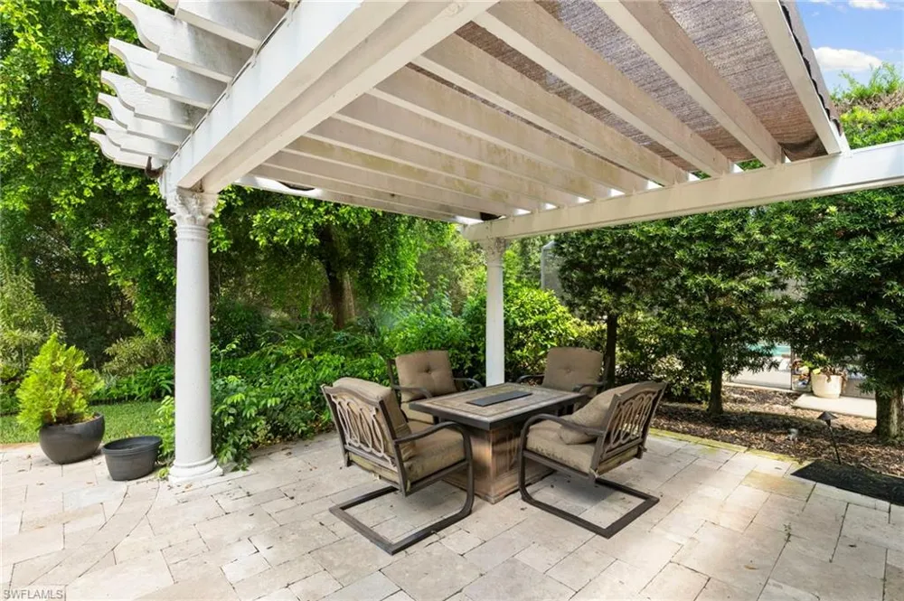 6561 Autumn Woods Boulevard Naples, FL 34109