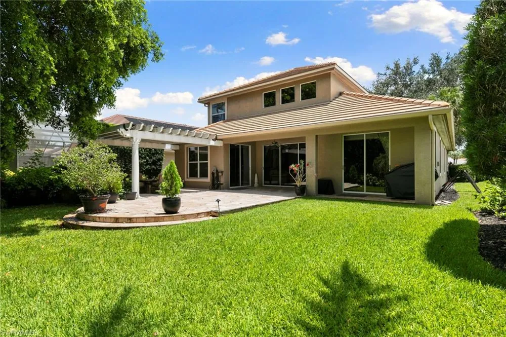 6561 Autumn Woods Boulevard Naples, FL 34109