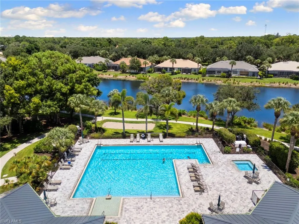 6561 Autumn Woods Boulevard Naples, FL 34109