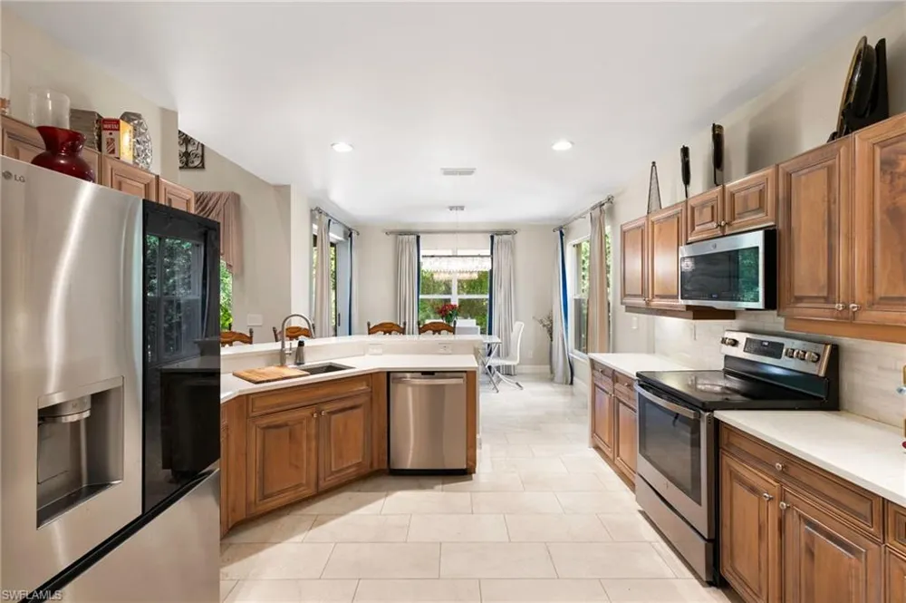 6561 Autumn Woods Boulevard Naples, FL 34109