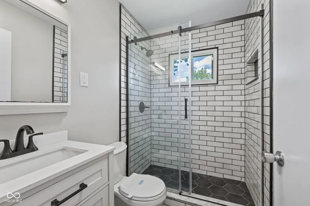 2020 Newcomer Lane Beech Grove, IN 46107